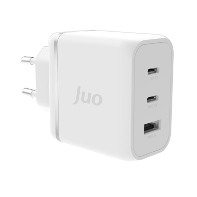 Juo 65W USB-C + USB-A 3 Portlu GaN Şarj Aleti iPhone & Macbook & Notebook Uyumlu PD Type-C Hızlı Şarj Cihazı Beyaz - Juo